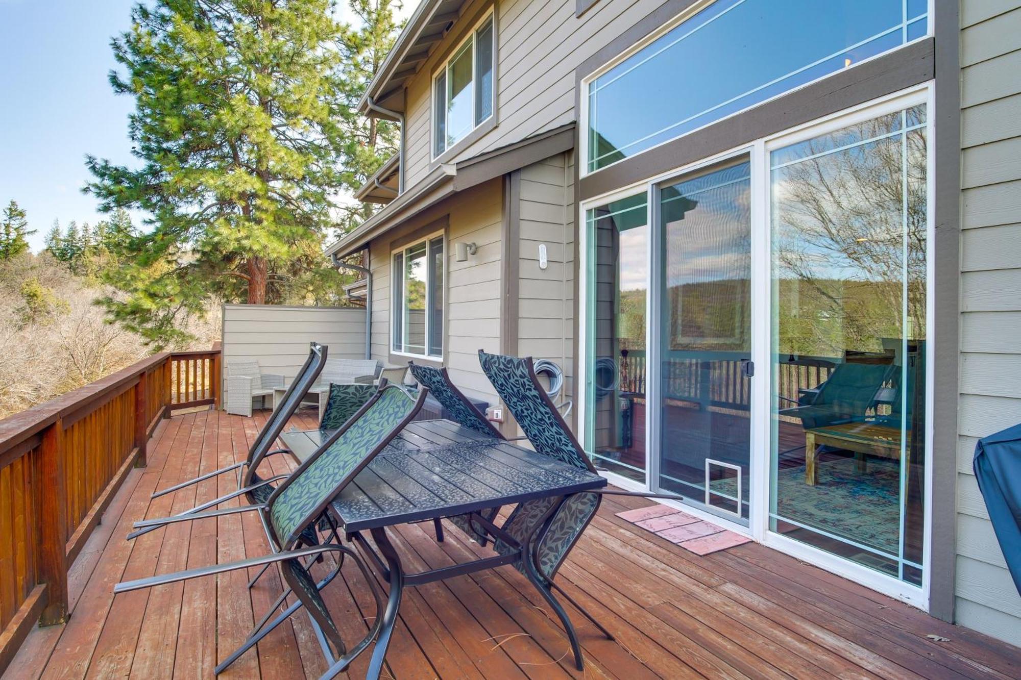 Klamath Falls Getaway With Pool And Hot Tub Access! 外观 照片