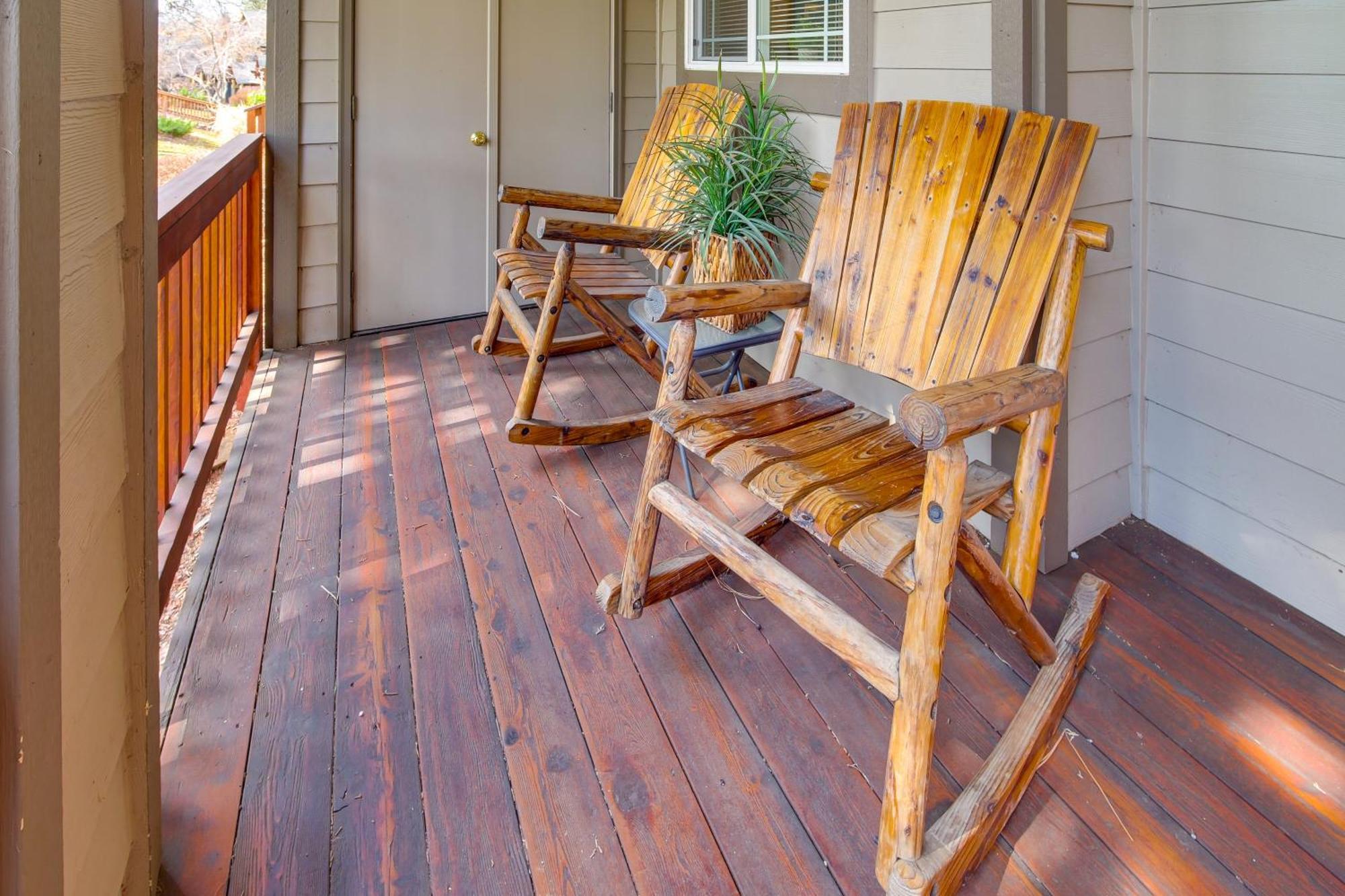 Klamath Falls Getaway With Pool And Hot Tub Access! 外观 照片