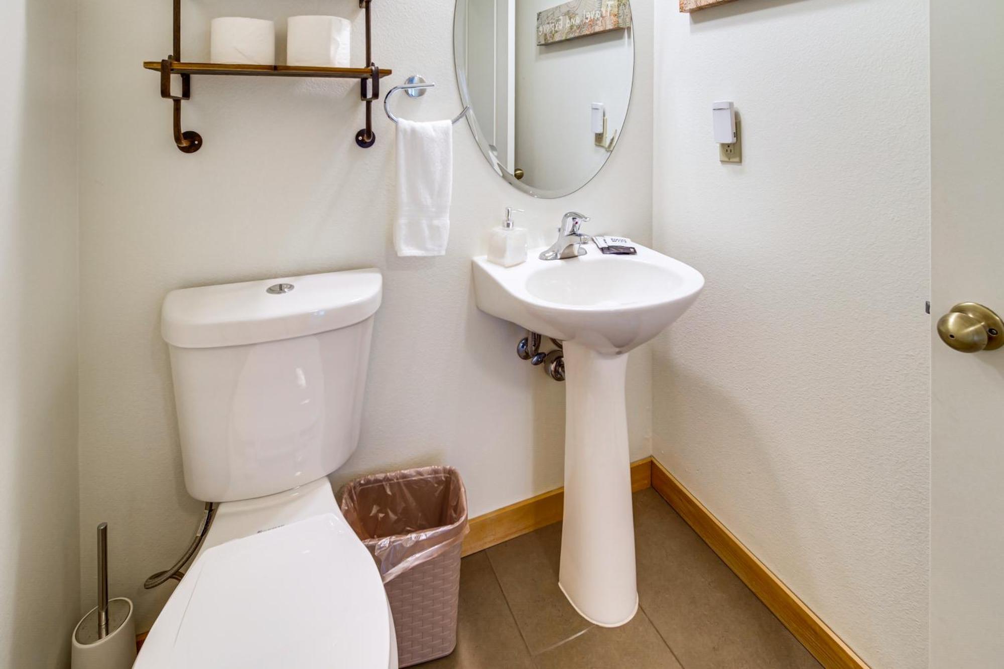 Klamath Falls Getaway With Pool And Hot Tub Access! 外观 照片